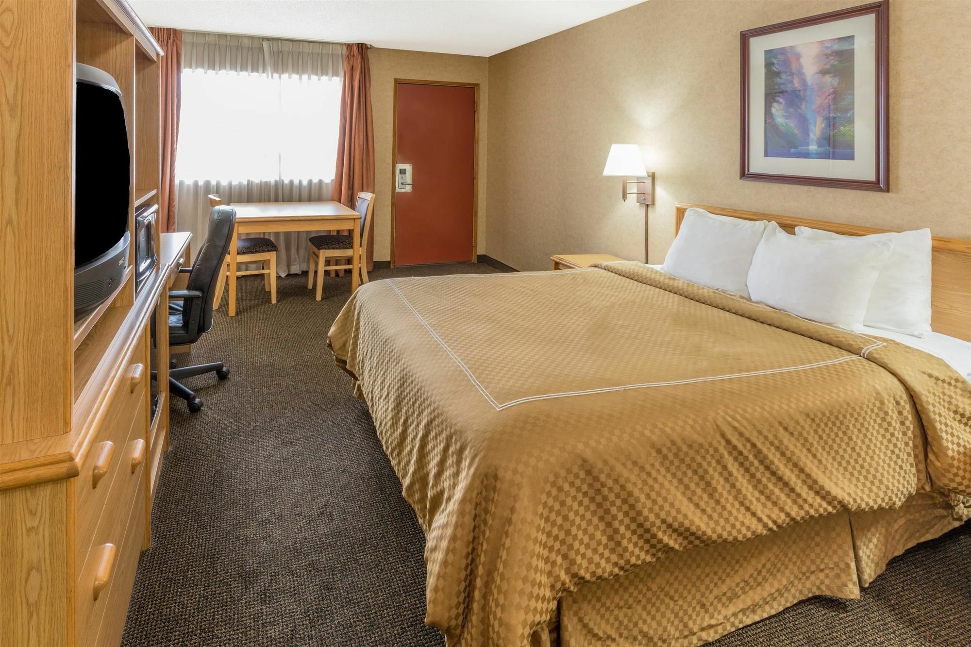 Days Inn By Wyndham Black Bear Salem Exterior foto